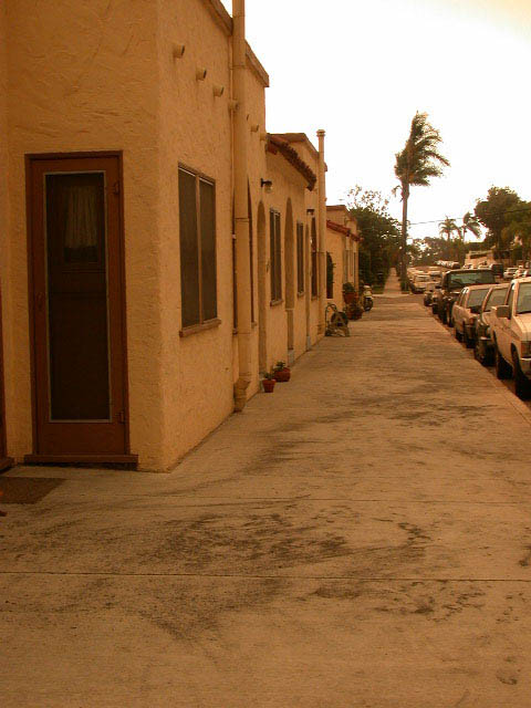 02_sidewalk