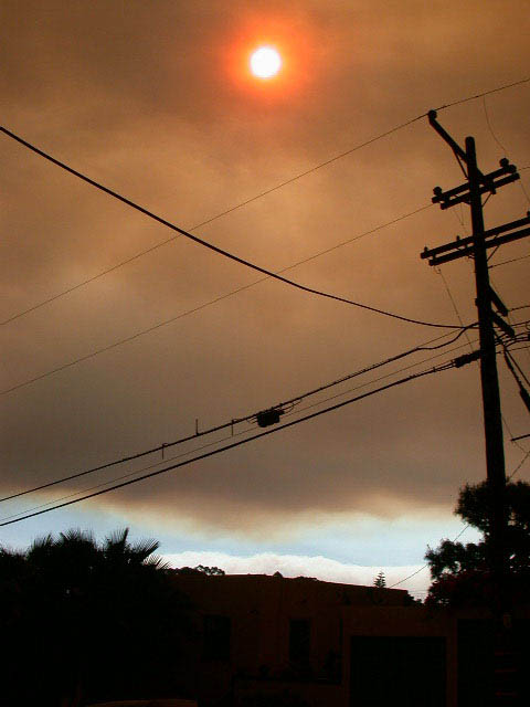 12_smokeoversun